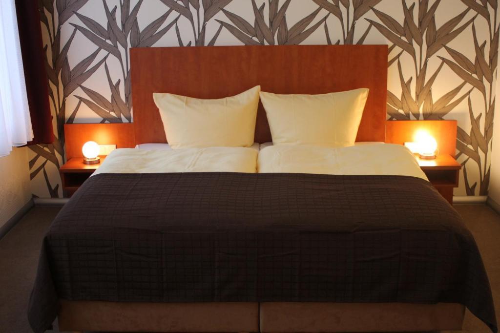 Hotel Schwarzer Adler Jever Bilik gambar